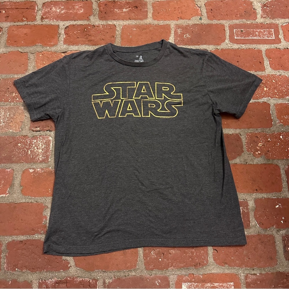 GAP XXL Men's Charcoal Classic Licensed Star Wars Logo Tee Yellow Outline